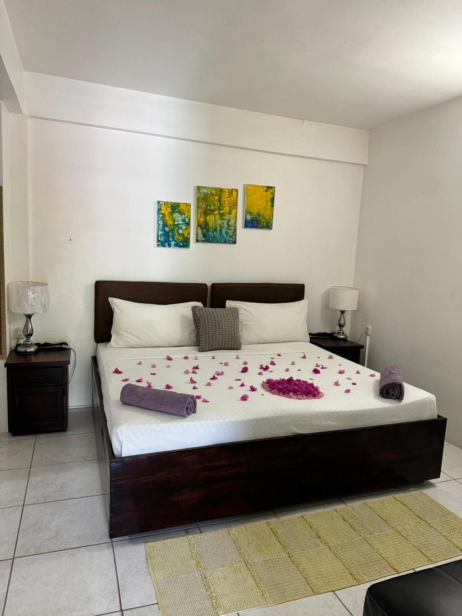 Tropical Apartments Tobago Scarborough Exteriér fotografie